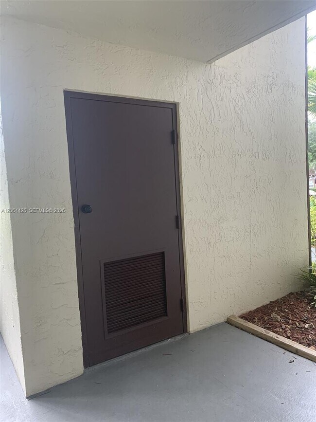 Building Photo - 9080 SW 125th Ave