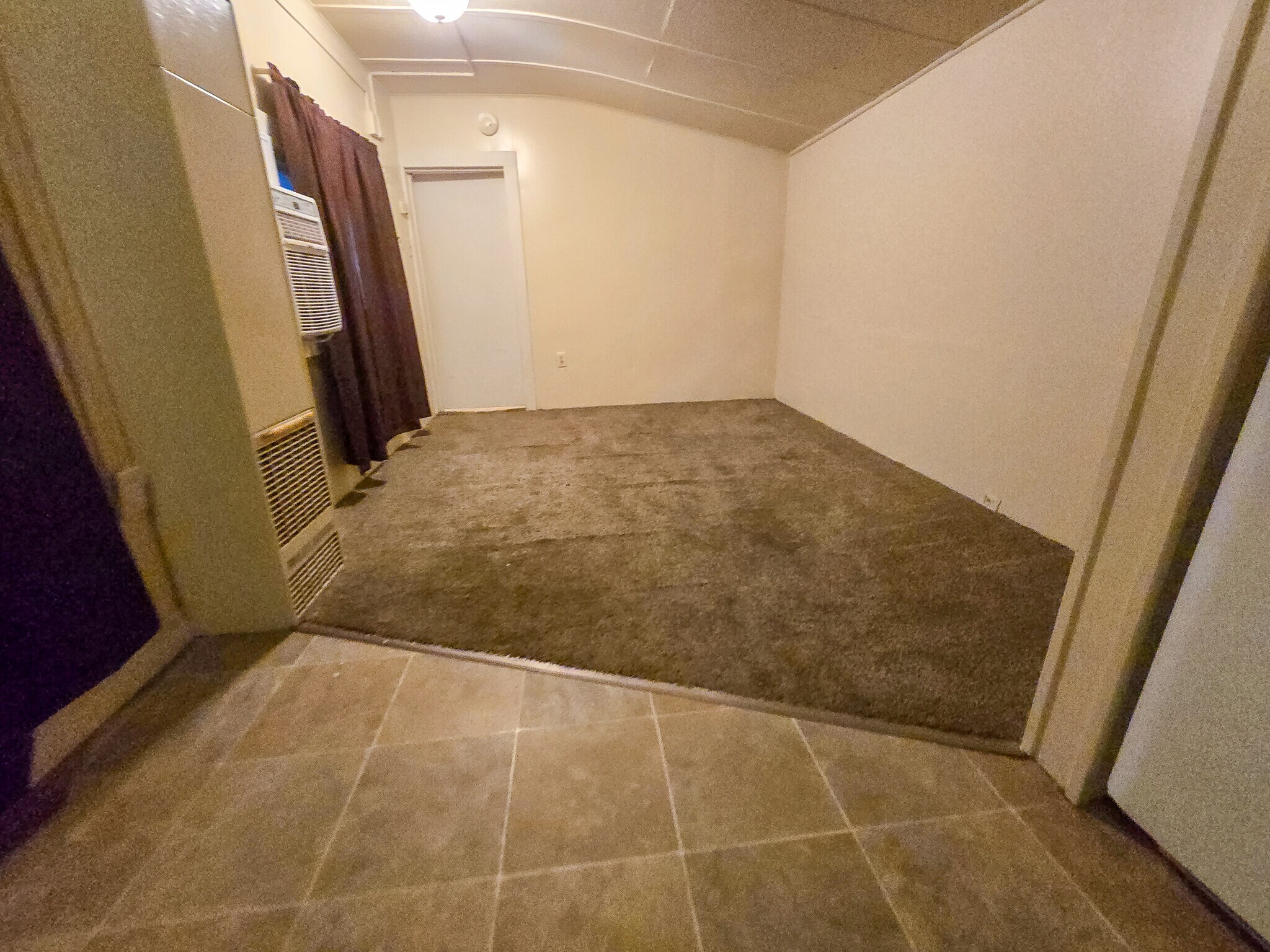 Building Photo - 515 E New York St