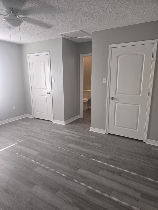 Building Photo - 42493 Barry Ct