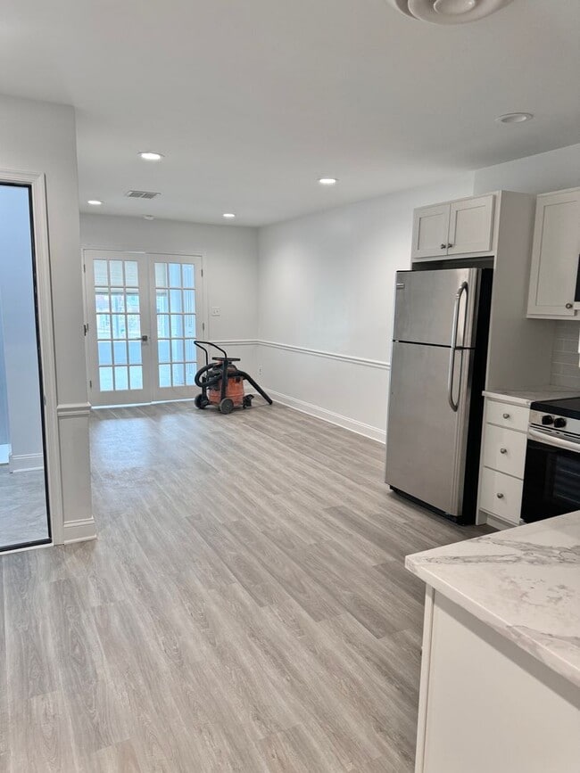 Building Photo - 1513 W Passyunk Ave