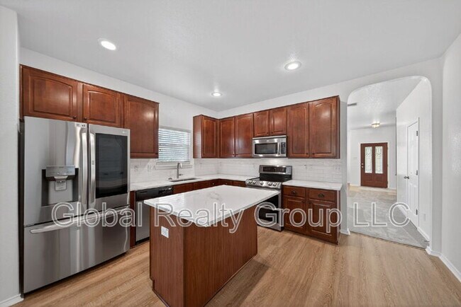 Building Photo - 549 Celtic Ash Run