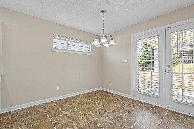 Building Photo - 118 Saddle Chase Ln