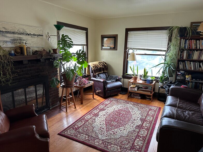 Building Photo - 1001 Rutledge Ct