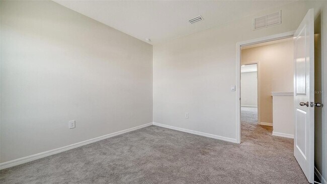Building Photo - 12732 Lateral Root Dr
