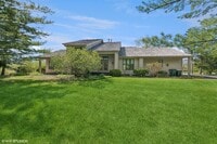Building Photo - 15020 King Dr