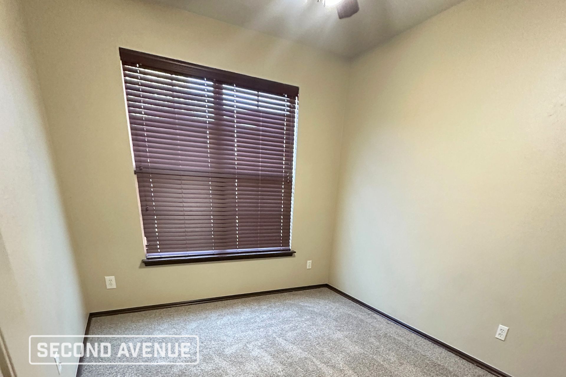 Building Photo - 1204 SummerHill Dr