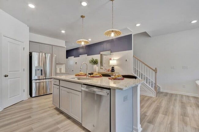 Building Photo - Lavanya Townhouse Arberdene