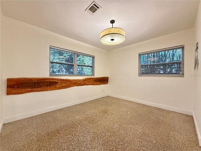 Building Photo - 844 35th Ave S