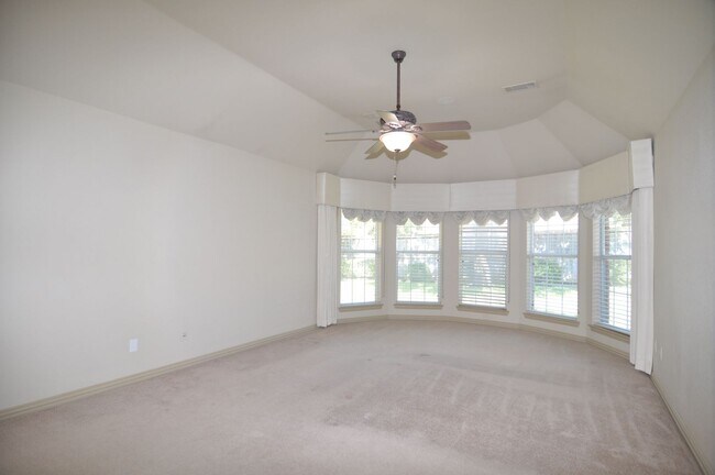 Building Photo - Stunning 4-2-2 in Ft. Worth – Keller ISD!