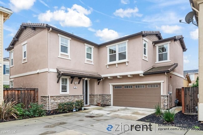Primary Photo - 5 br, 3 bath House - 334 Pacifica Drive, B...