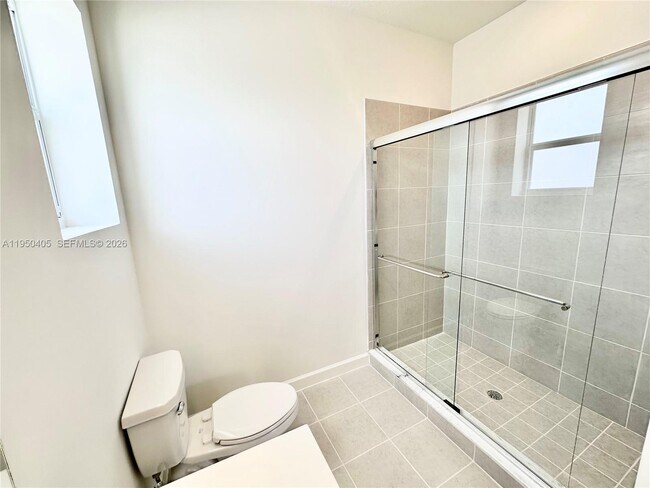 Building Photo - 191 SE 11th St