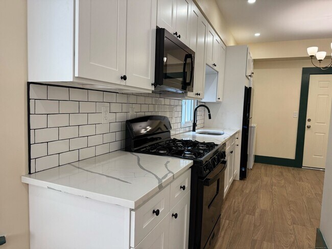 Primary Photo - 130 Hubinger St