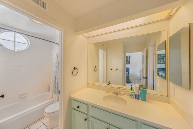 Building Photo - 8 Vistamar, Laguna Niguel