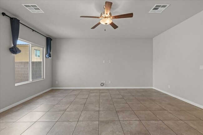 Building Photo - Expansive, Luxurious 5-Bedroom Oasis with ...