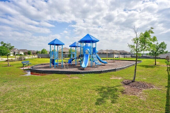 Building Photo - 12490 Native Hill Dr