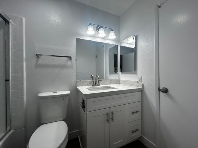 Building Photo - Heart & Home Property Management