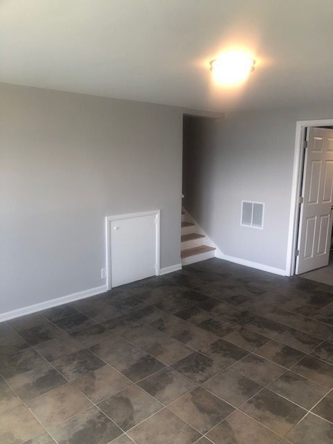 Building Photo - 285 Sunrise Ln