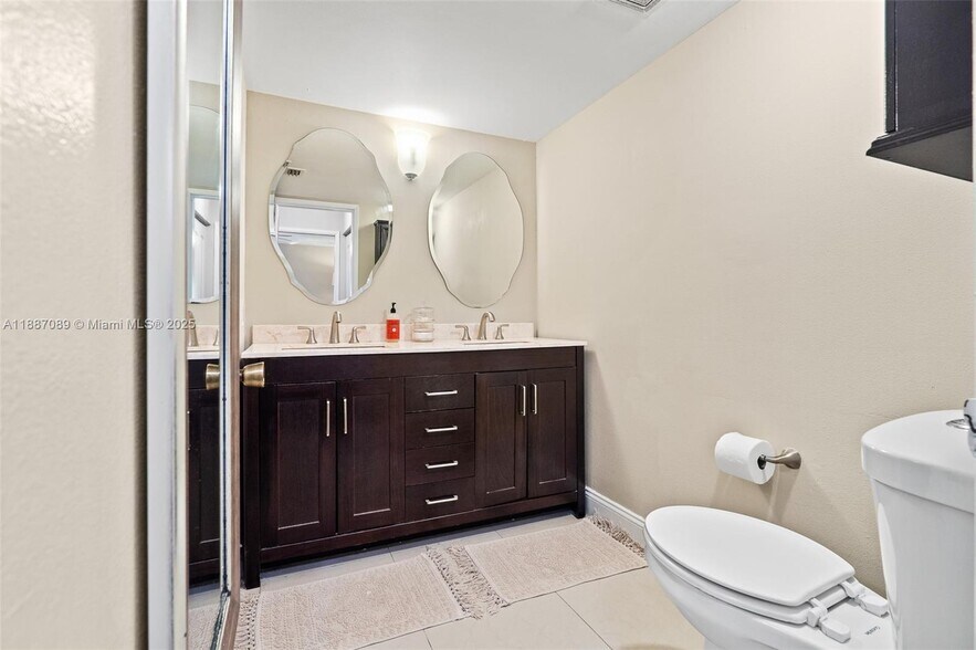 Building Photo - 4743 NW 97th Ct
