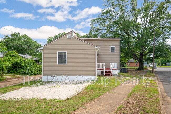 Building Photo - 2502 Wood St