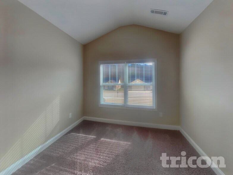 Building Photo - 150 Brookhaven Dr