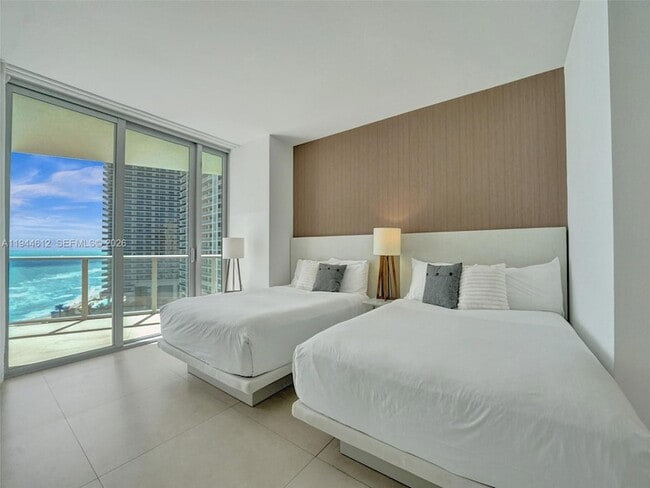 Building Photo - 4111 S Ocean Dr