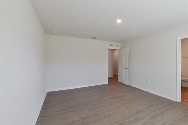 Building Photo - 1730 Nebraska Loop