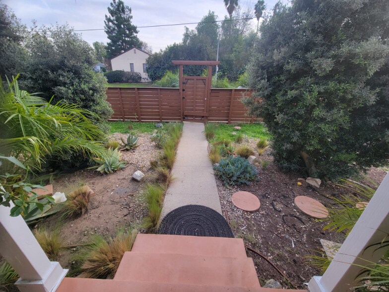 Building Photo - 17565 Bullock St