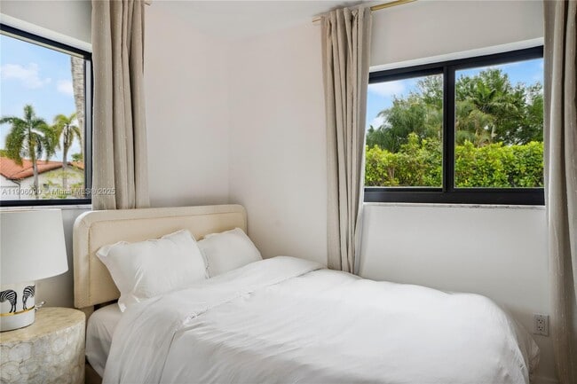 Building Photo - 9600 SW 147th St