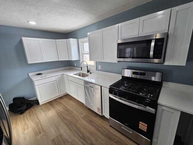 Building Photo - 13209 Liberty Ave