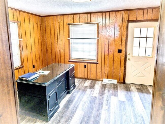 Building Photo - 641 Browns Ferry Rd