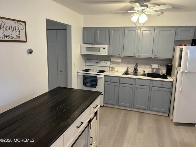 Building Photo - 1804 Grand Central Ave