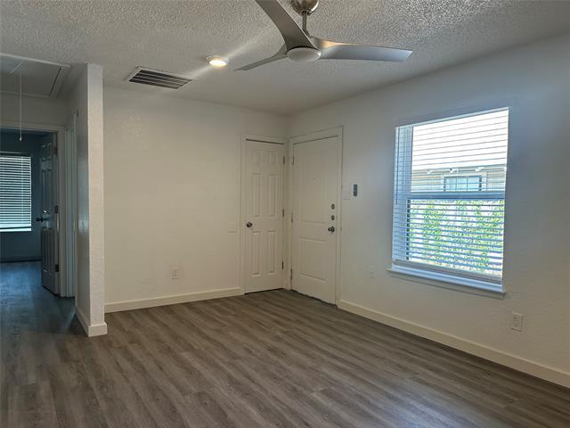 Building Photo - 807 W Broadus St