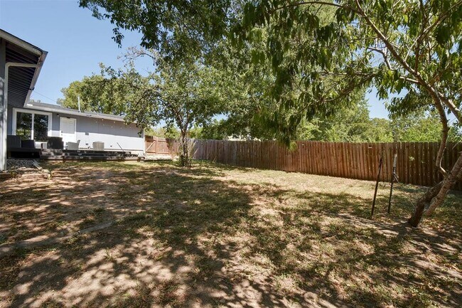 Building Photo - 6301 Arnold Dr