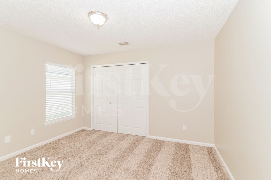 Building Photo - 8370 Watermill Blvd