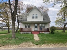 Building Photo - 32 Knightly Rd