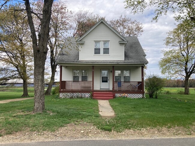 Building Photo - 32 Knightly Rd