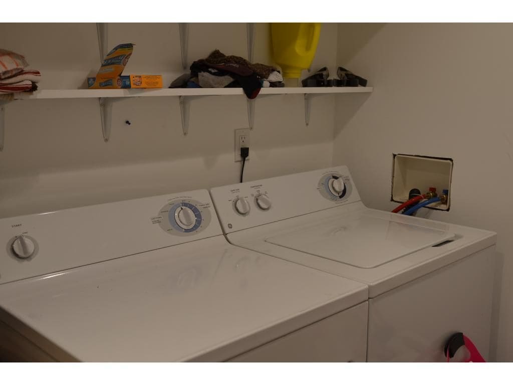 Building Photo - 58 Beech