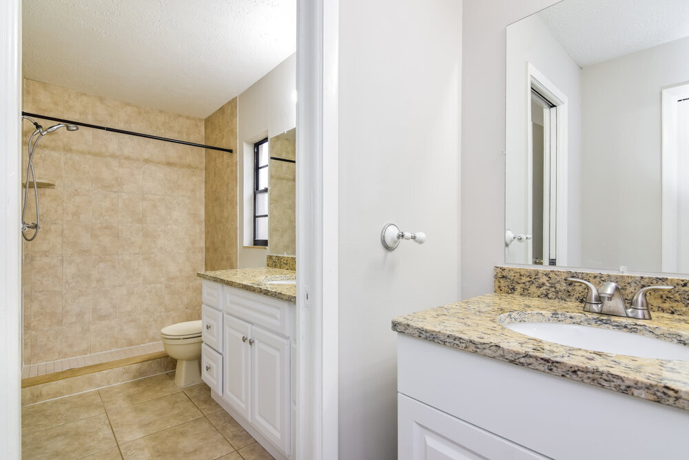 Building Photo - 3819 Cloverhill Ct
