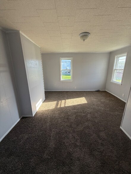 Building Photo - 2634 PA 119