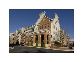 Building Photo - 1850 Cotillion Dr