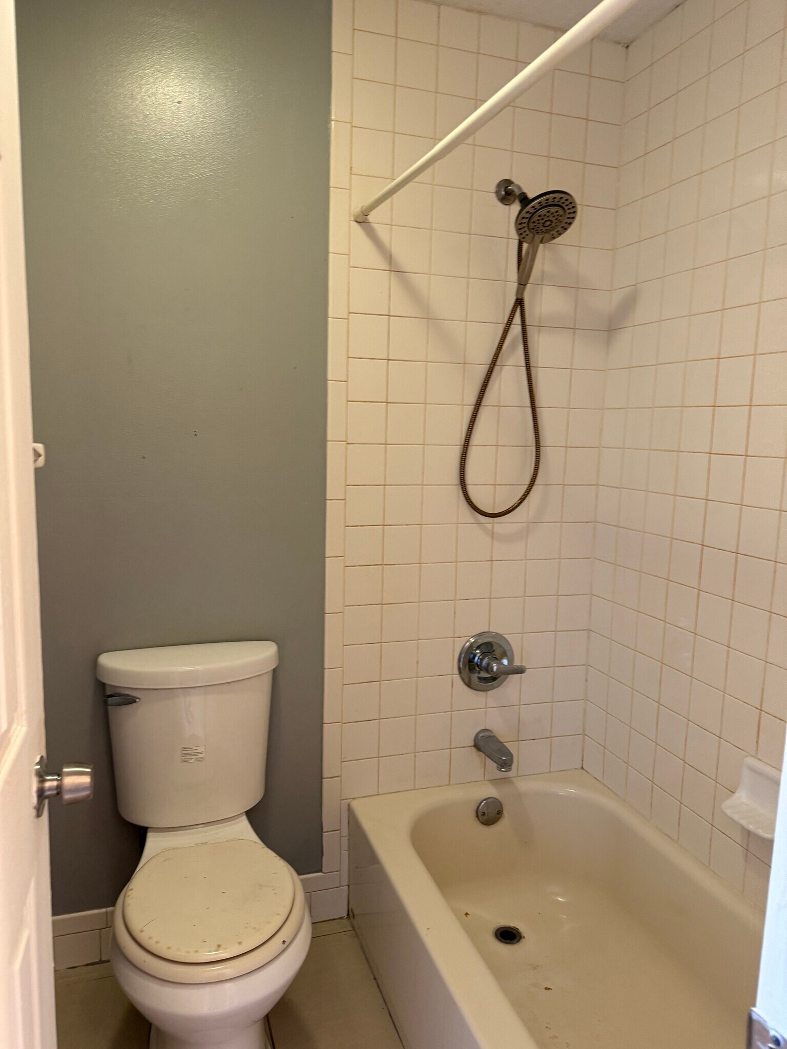 Building Photo - 170 Juniper Run