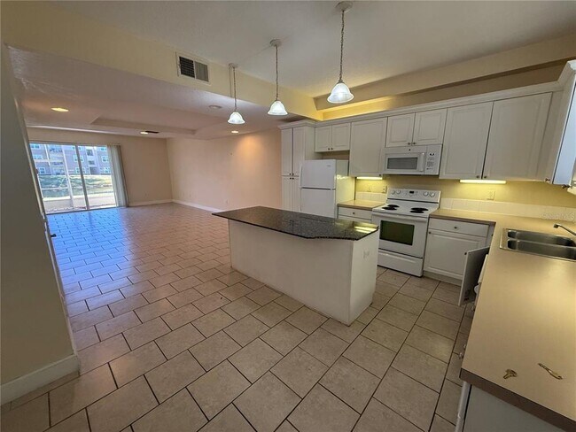 Building Photo - 608 Cornerstone Dr