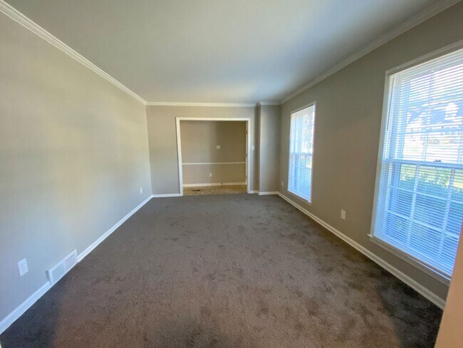 Building Photo - Charming 3 bedroom 2 bath home near Coving...