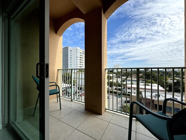 Building Photo - 2280 SW 32nd Ave