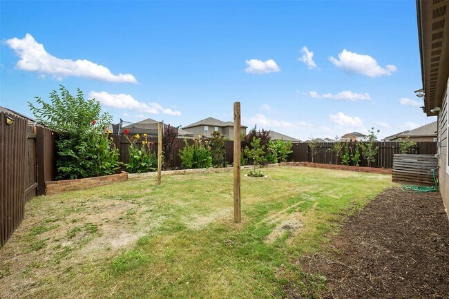 Building Photo - 817 Liberty Meadows Dr