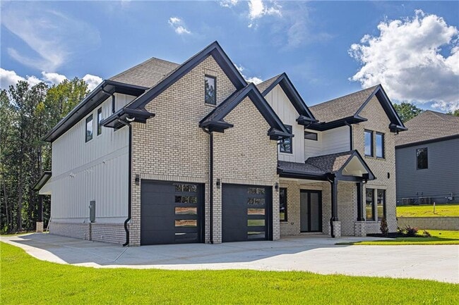 Building Photo - 83 Deer Cyn Dr