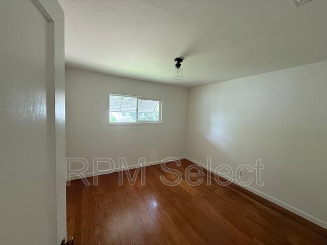 Building Photo - 1137 Janey Way