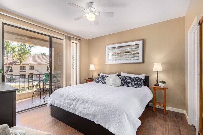 Building Photo - Resort-Style Living in the Heart of Scotts...
