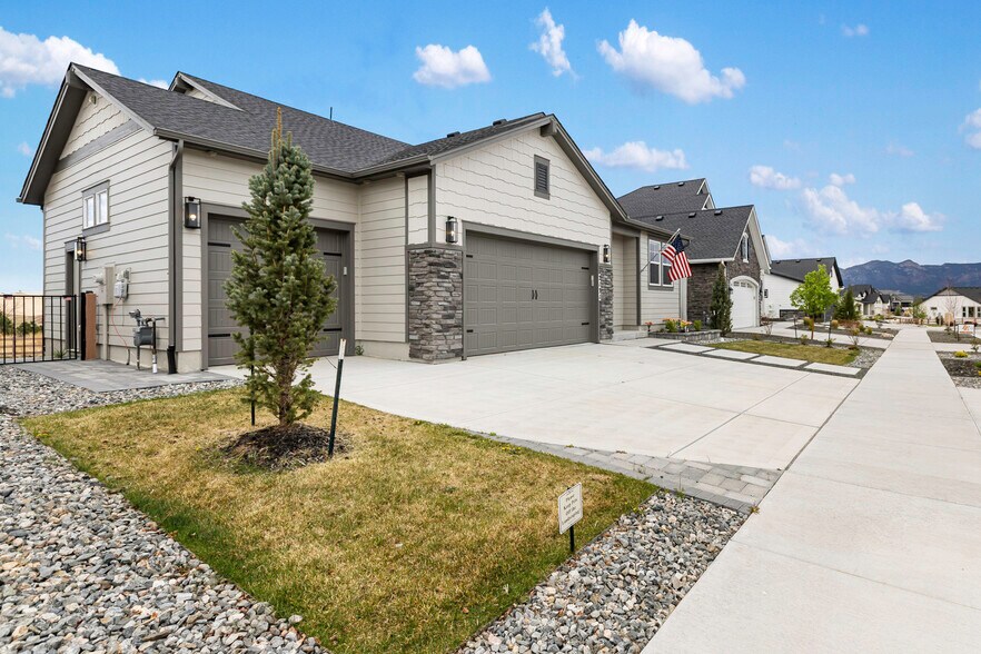 Building Photo - 2131 Seaglass St