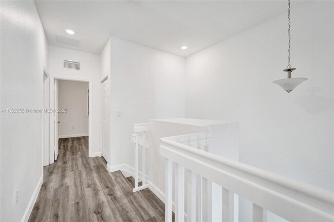 Building Photo - 5013 Vulcan Way